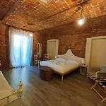Cascina Bellonuovo Фермерский дом *