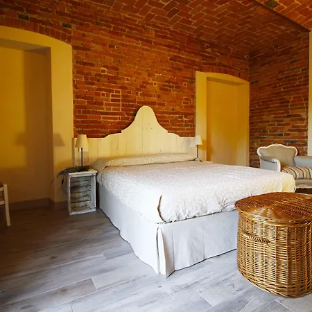 Cascina Bellonuovo * Alba (Piedmont)
