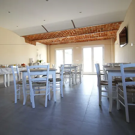 Cascina Bellonuovo Gospodarstwo agroturystyczne Alba (Piedmont)