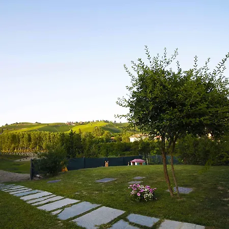 Cascina Bellonuovo Bauernhof Alba (Piedmont)