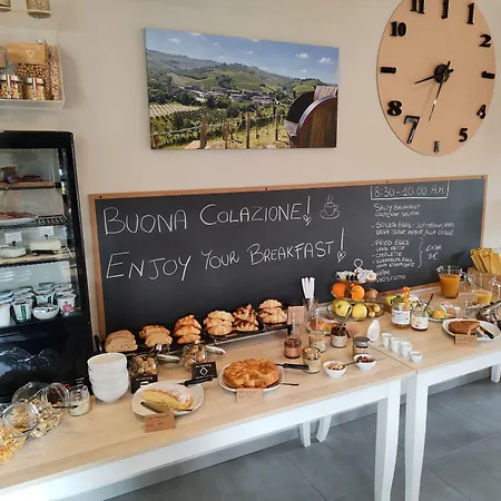 Cascina Bellonuovo Agroturismo Alba (Piedmont)