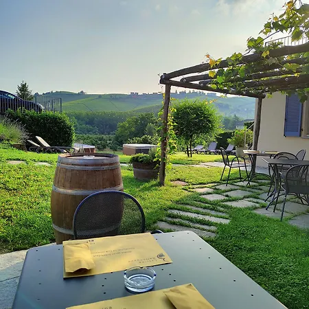 Çiftlik konaklama Cascina Bellonuovo Alba (Piedmont)