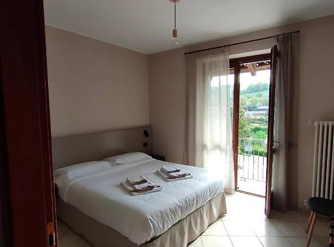 Cascina Bellonuovo * Alba (Piedmont)